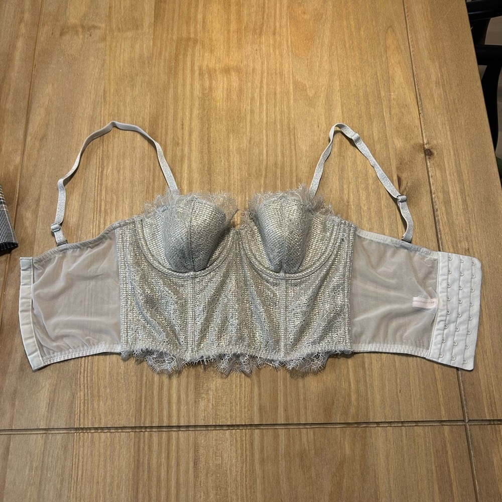 VS Bustier